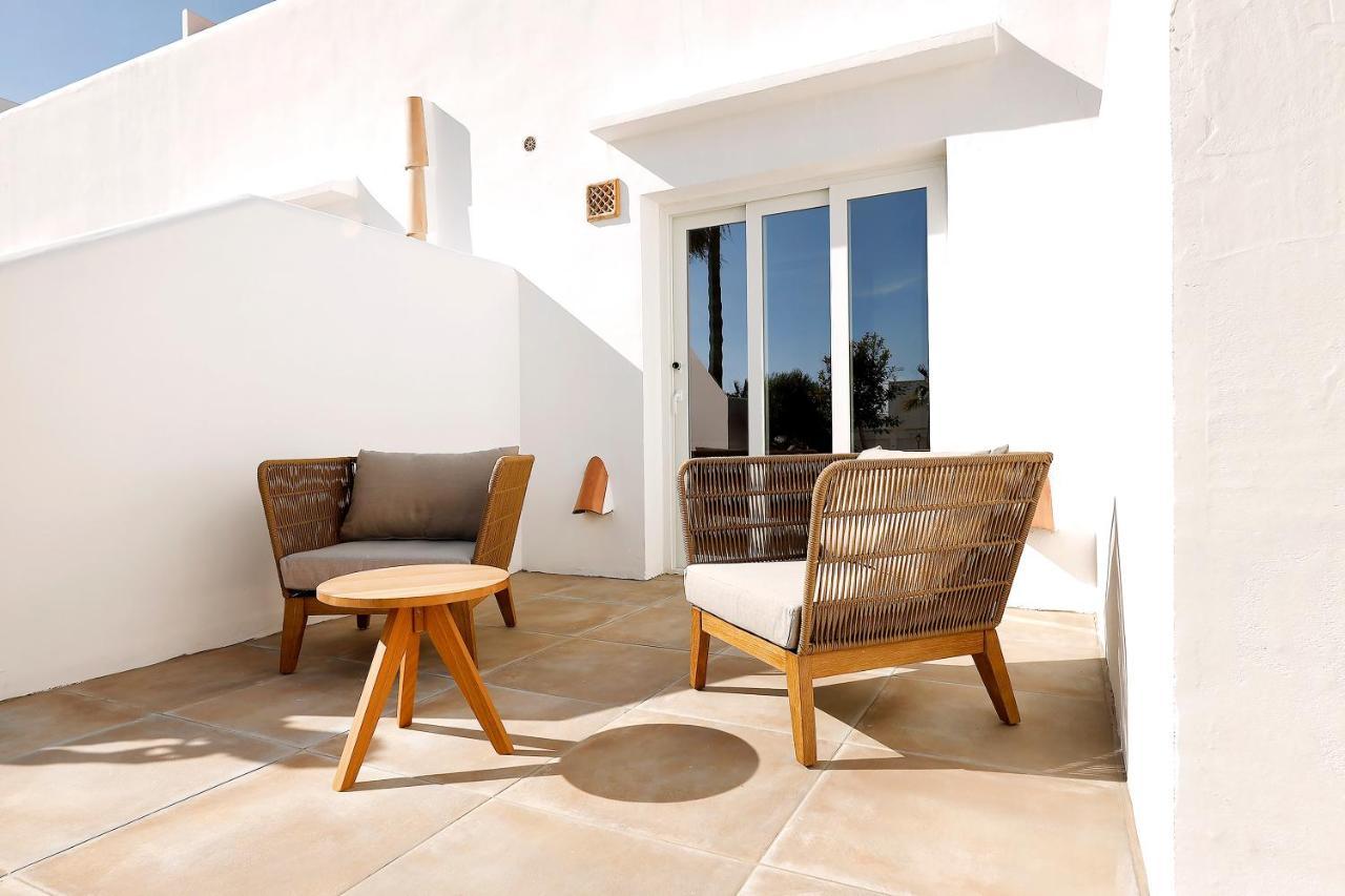 Eques Petit Resort Кала де Ор Экстерьер фото