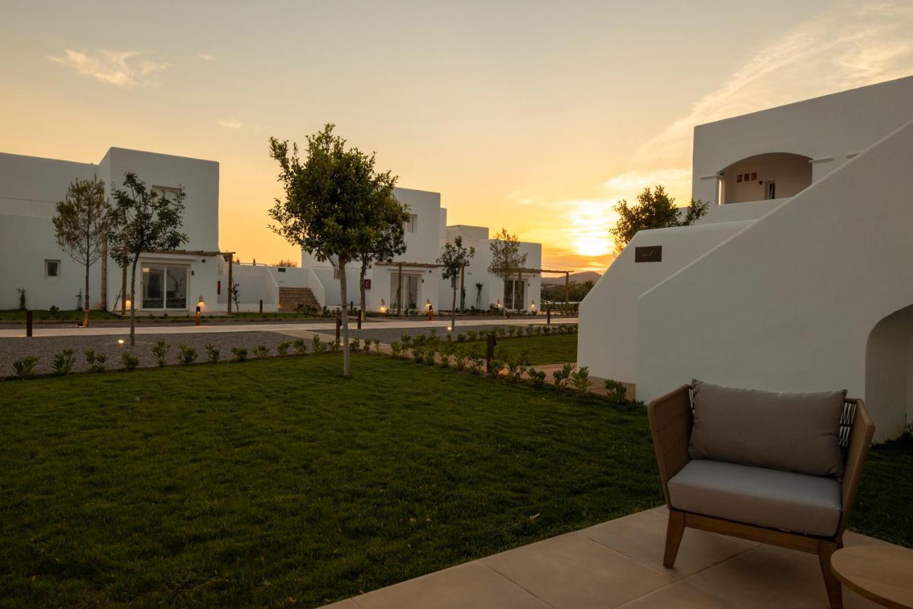 Eques Petit Resort Кала де Ор Экстерьер фото