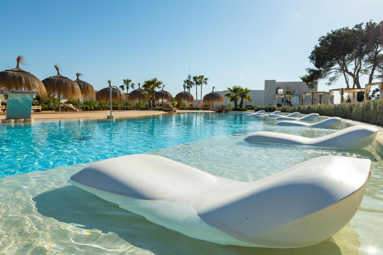 Eques Petit Resort Кала де Ор Экстерьер фото